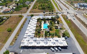 Warm Mineral Springs Motel